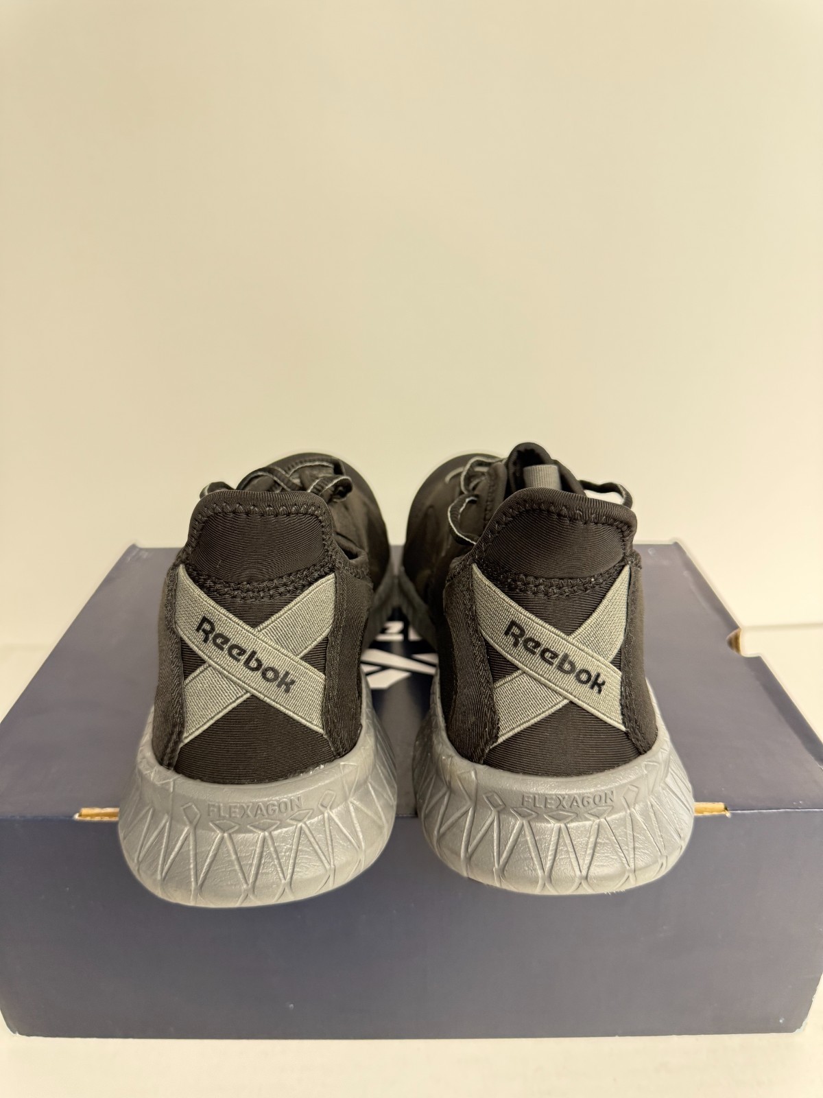 -1919 Reebok Work Black/Grey US 9.5 Mens