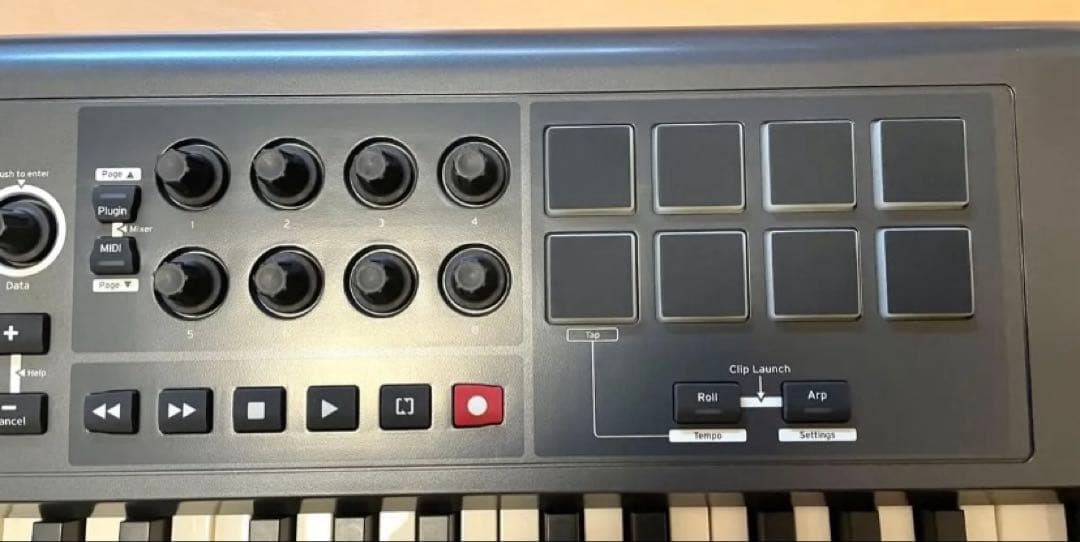 Novation Impulse 49 USB MIDI Keyboard Controller 49 Keys Tested Working Japan