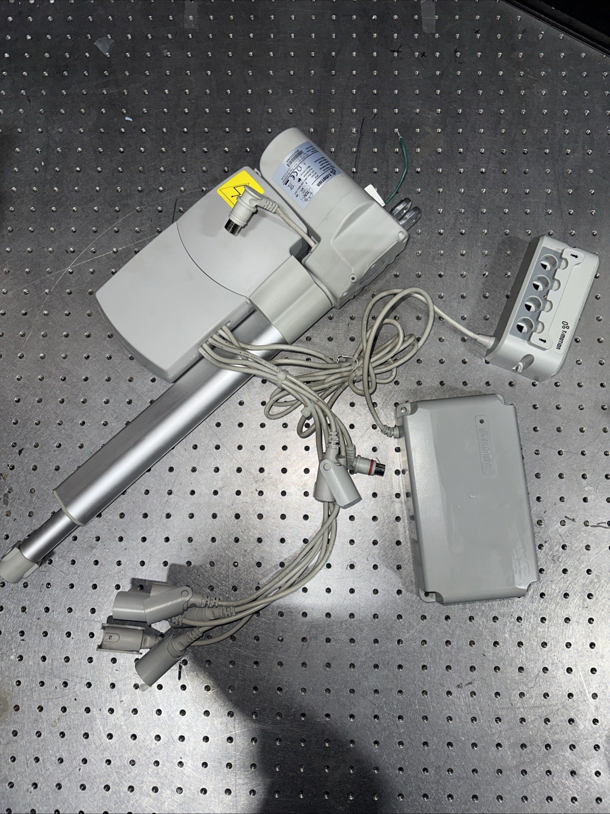 TiMOTION TA7 Series IP54 Electric Bed Motor, Control Box, TBB Control Box