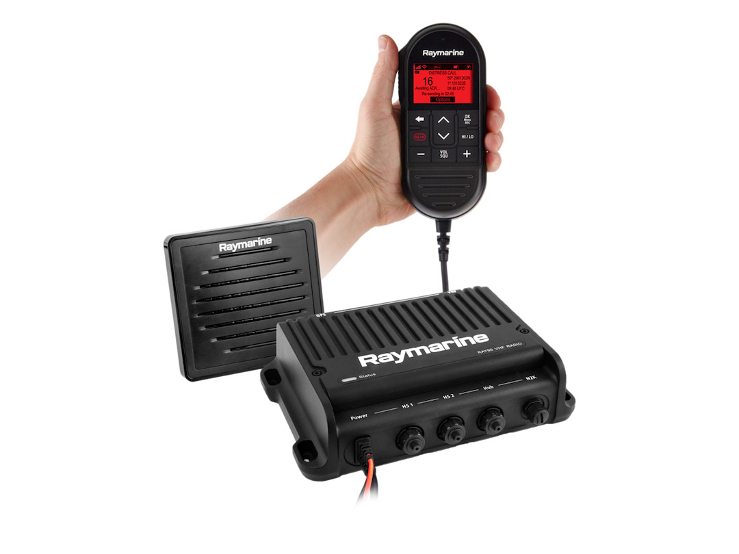 Raymarine E70492 - VHF Radio