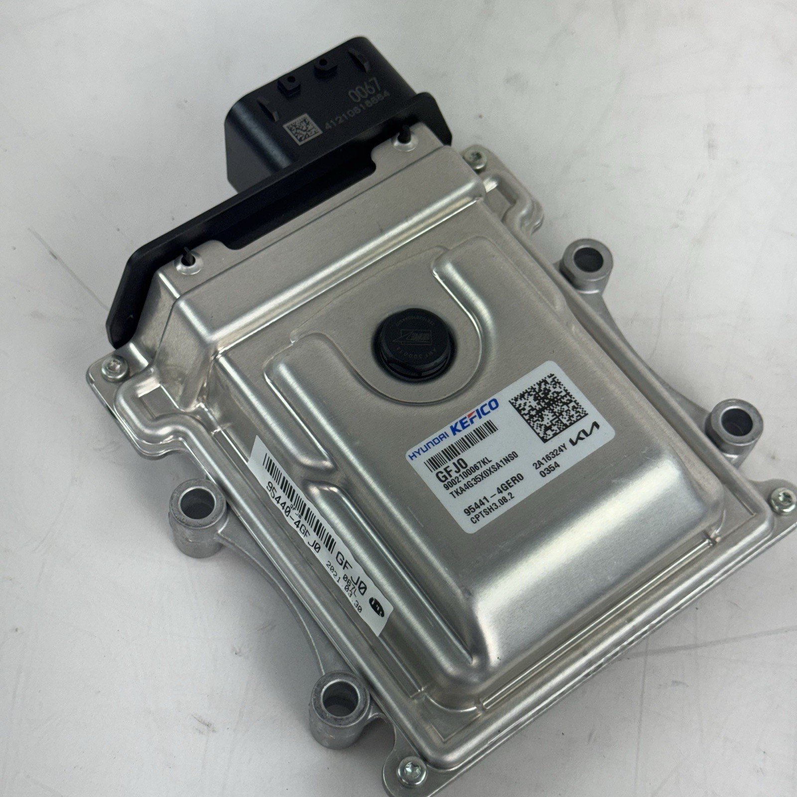 2022 - 2024 Kia Carnival FWD Transmission Computer Control Module TCM Unit OEM