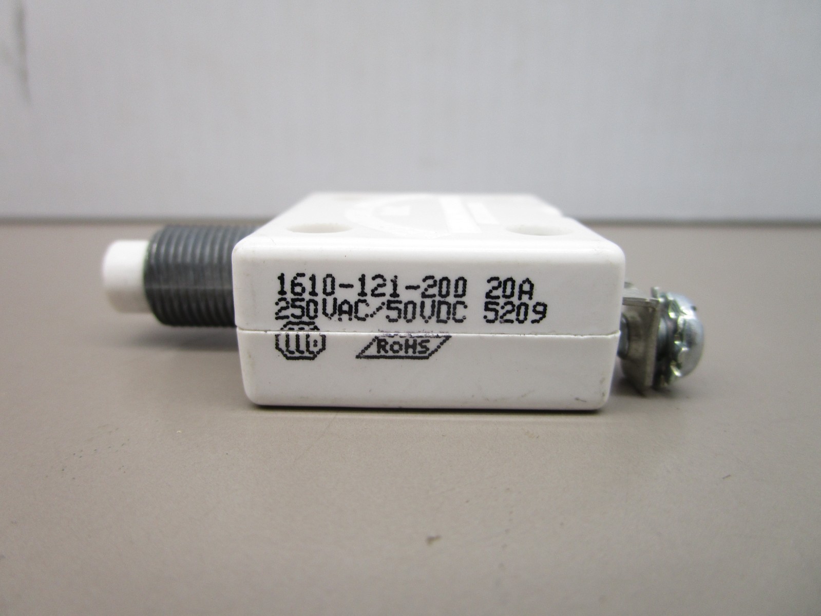 Mechanical Products 1610-121-200 Compact Circuit Breaker 20-Amp