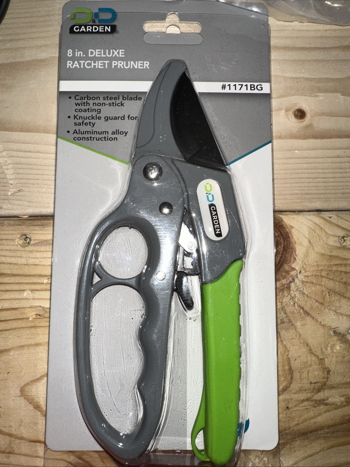 D&D Garden Deluxe 8’’ Ratchet Pruner Carbon Steel Blade Non-Slip Grips
