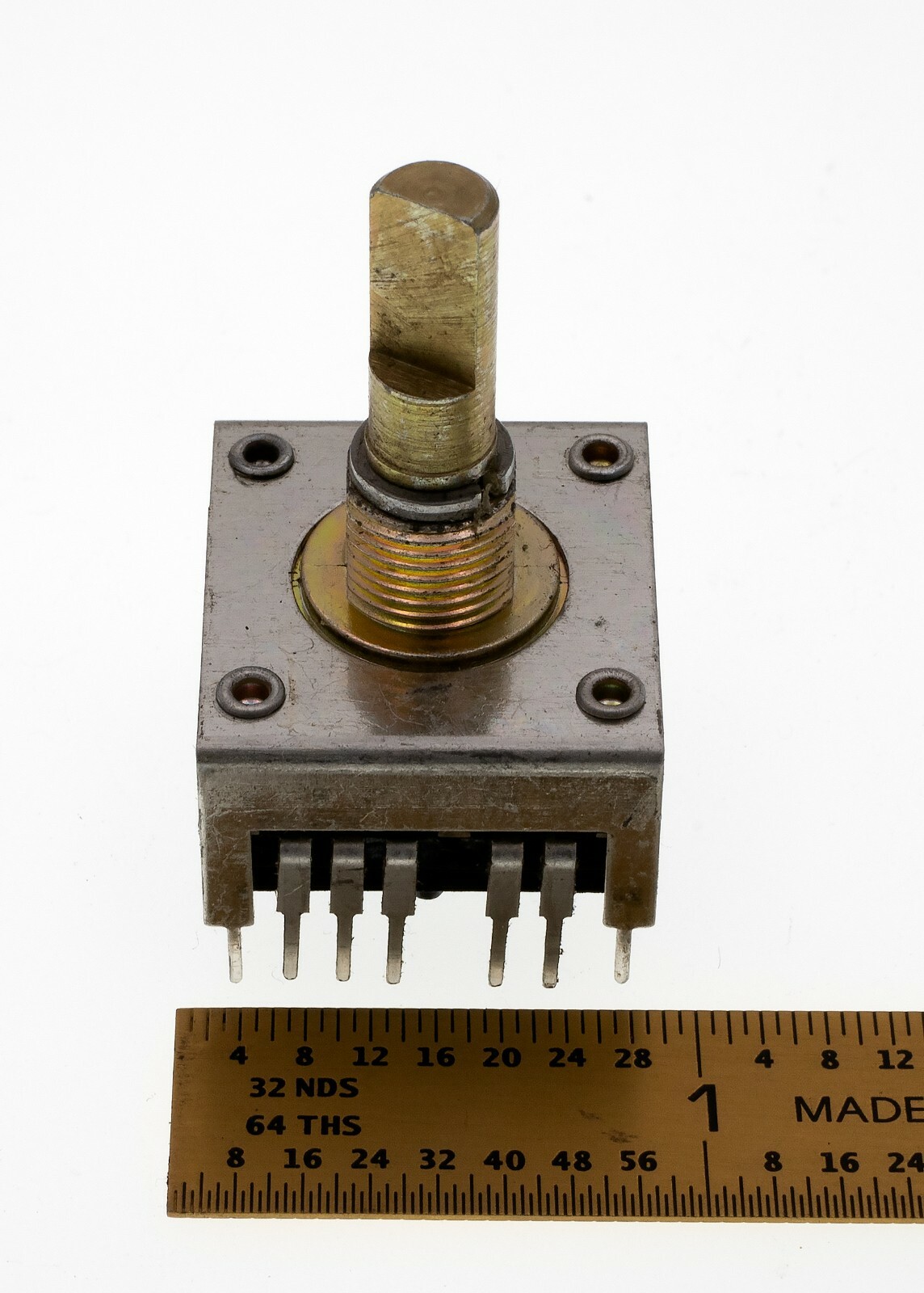 Std Grigsby Inc. 9130 12 Position Rotary Switch/Encoder Binary Output