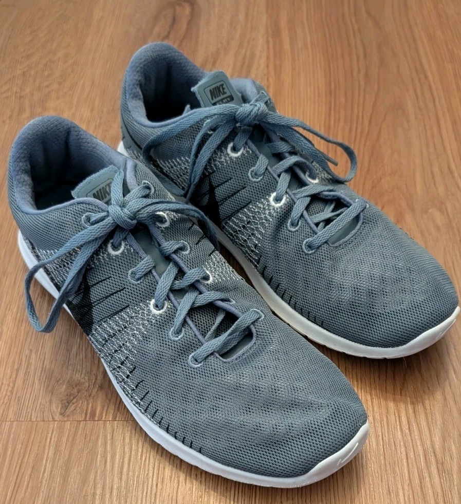 Nike Flex Fury Running Shoes Light Sneakers Wolf Gray Men's 9.5 Mesh Gym Shoes