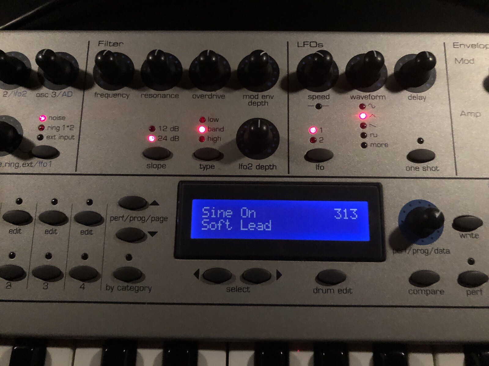 NOVATION KS5