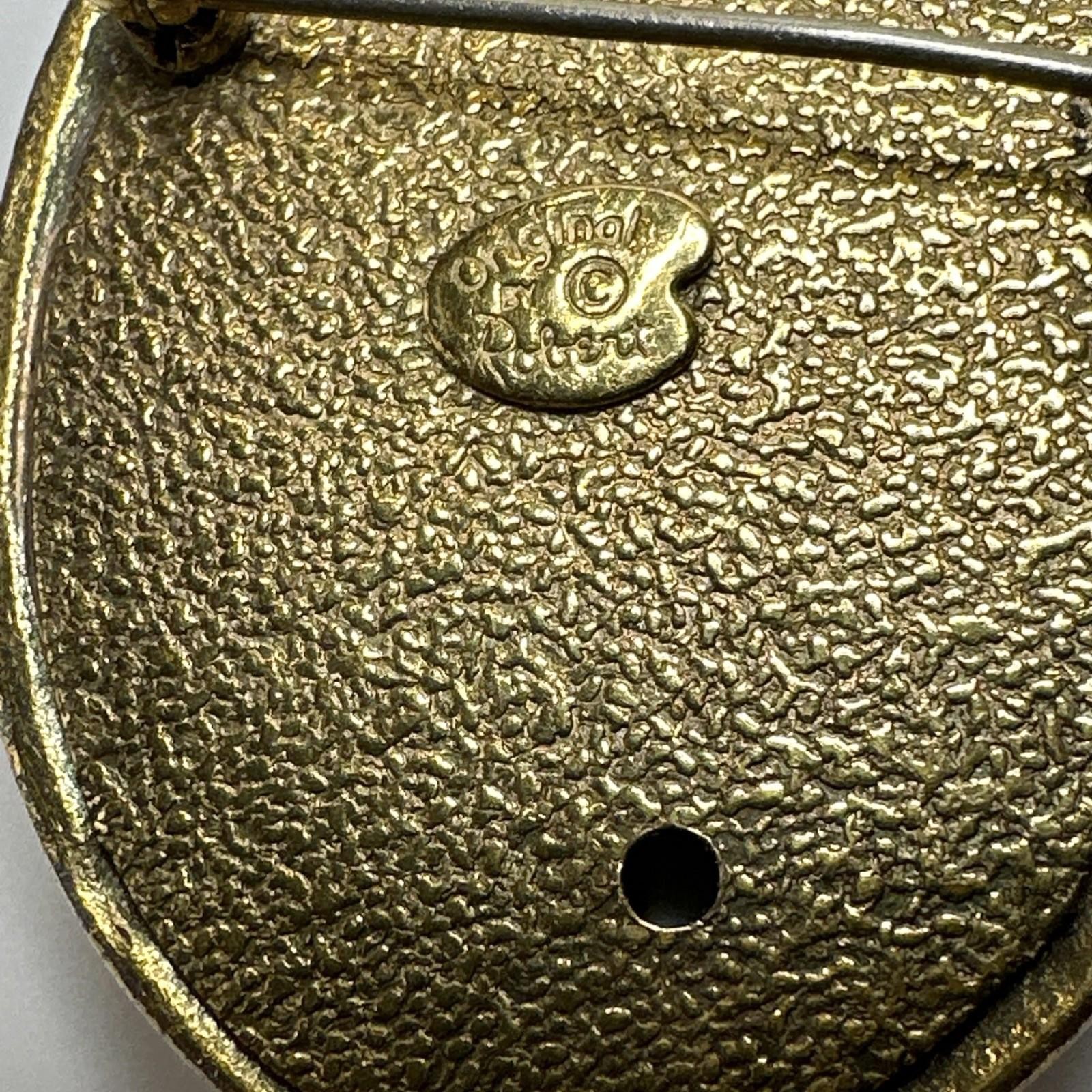 Vintage Original by Robert Brooch Pendant Mottled Stone Goldtone Setting Pretty