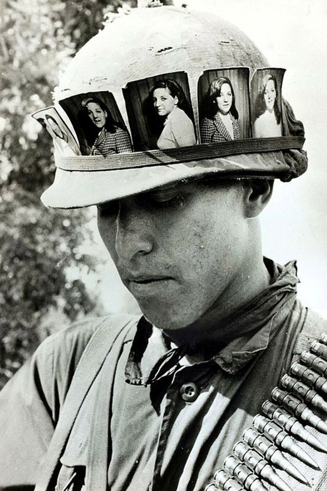 Vietnam war helmet with photo cards WW2 Photo Glossy 4*6 in δ026