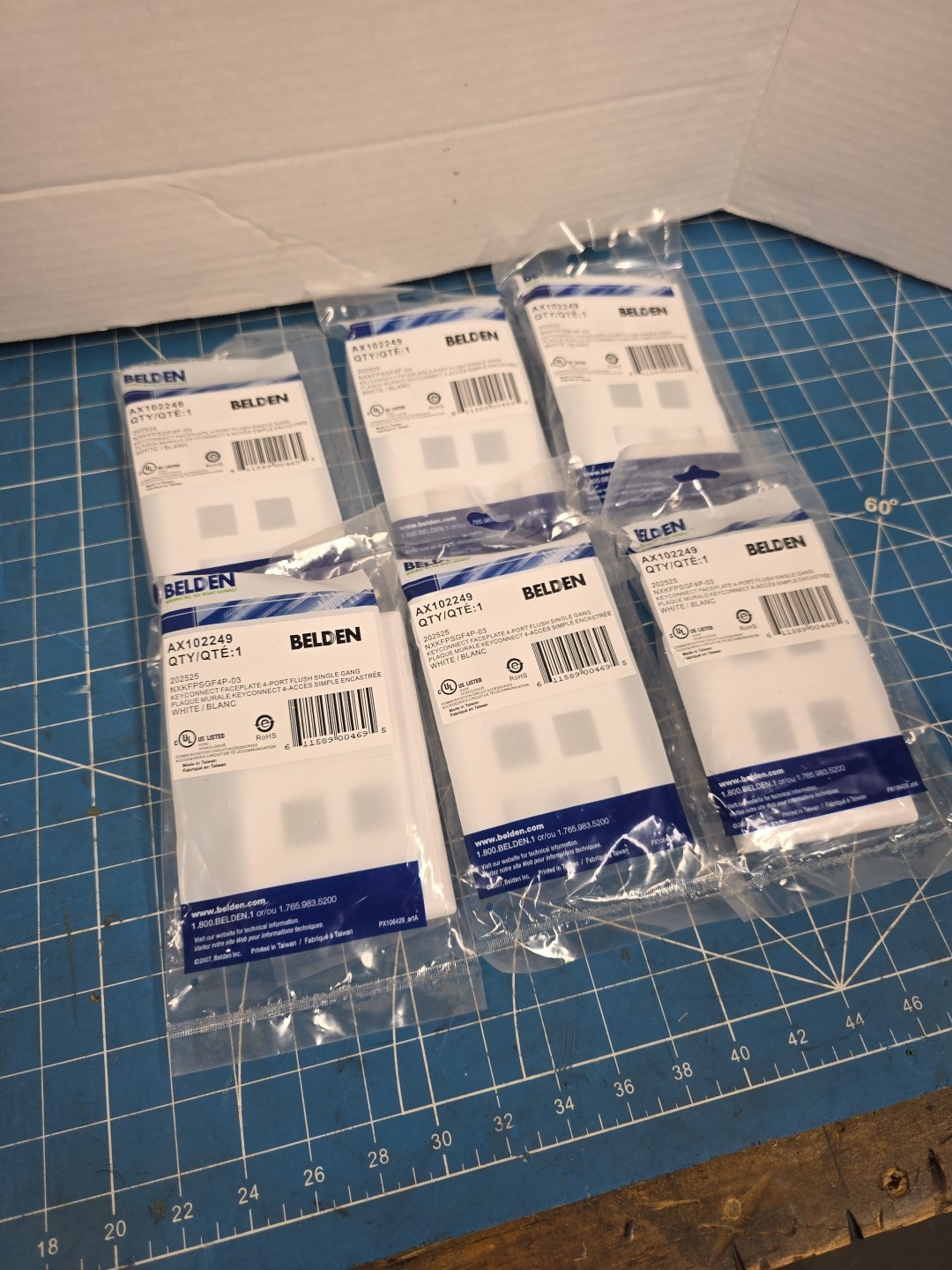 Lot of 6 x Belden AX102249 Keyconnect Faceplate 4-Port Flush Single Gang White