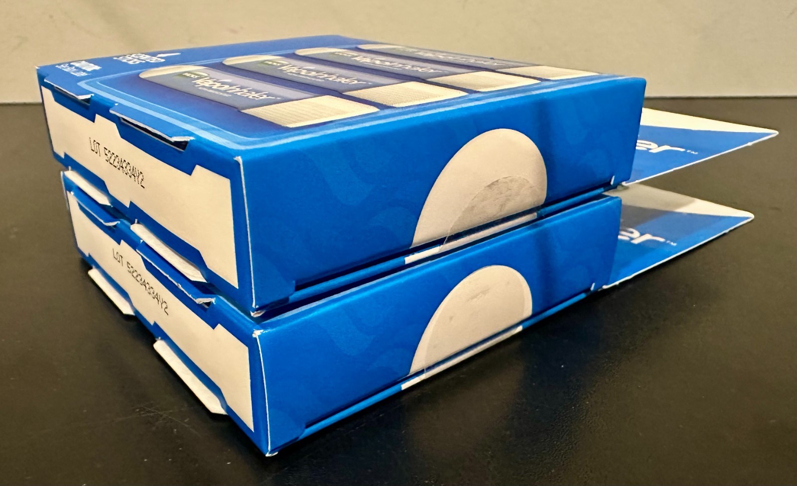 Vicks VapoInhaler With Refreshing Vicks Vapors, Menthol Scent 2 BOX PACK *NEW*