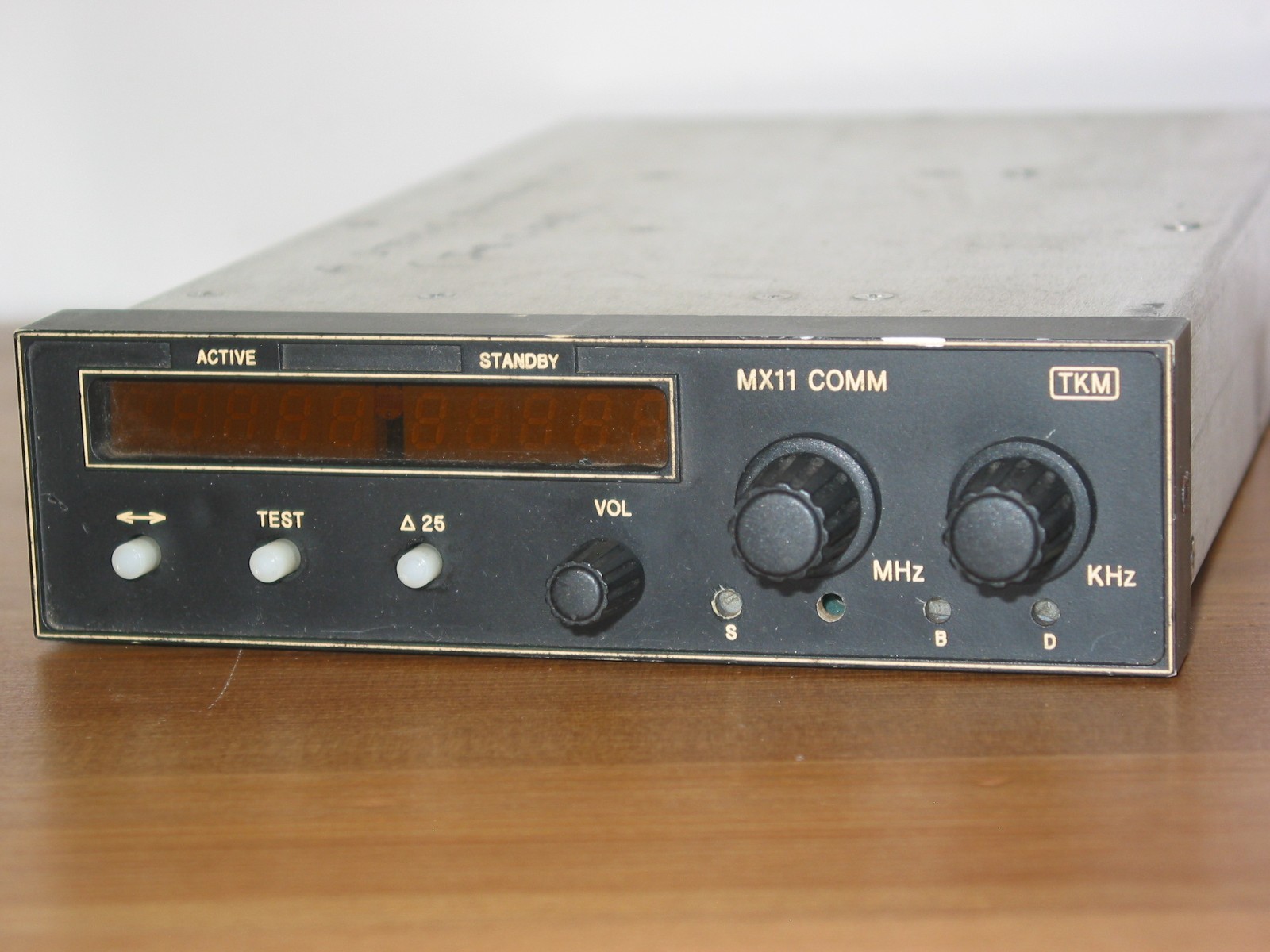 TKM MX-11 COM RADIO REPLACES NARCO COM-11 COM-11A COM-11B COM111 COM-111B COM120