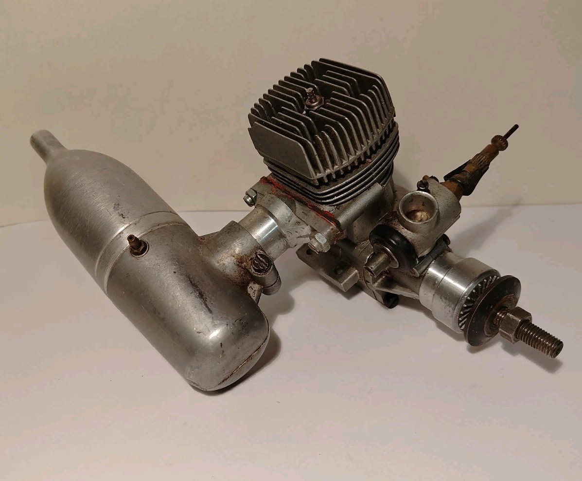 Super Tigre Engine S series S 75 R/C Engine Good Compression Excellent W/Muffler