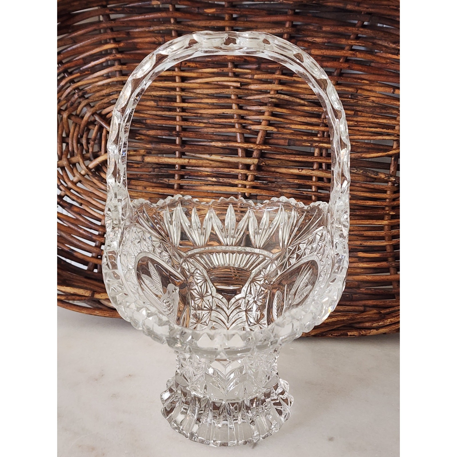 Hofbauer Byrdes German Crystal Spring Easter Basket