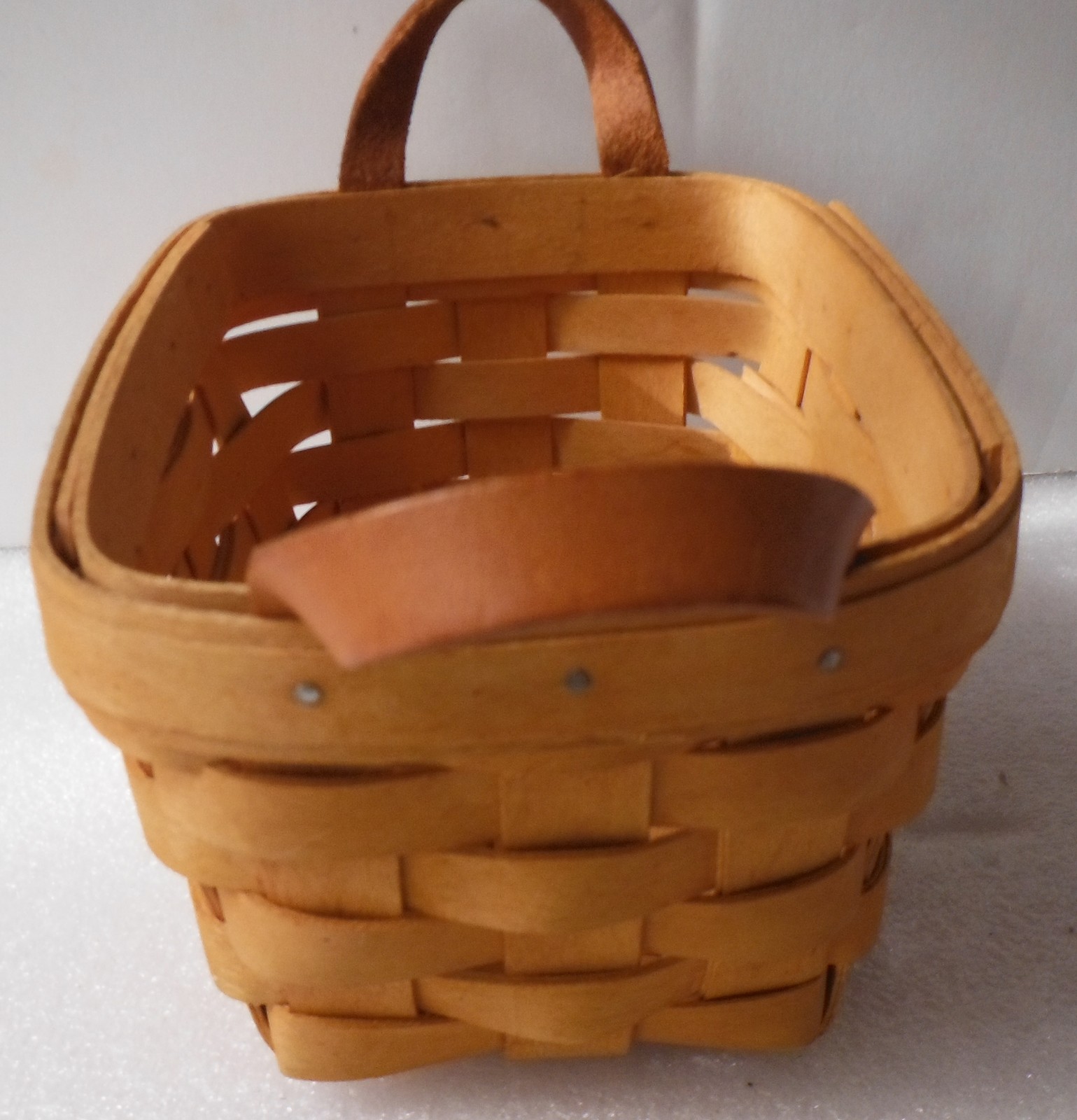 LONGABERGER small Basket leather handles 1999