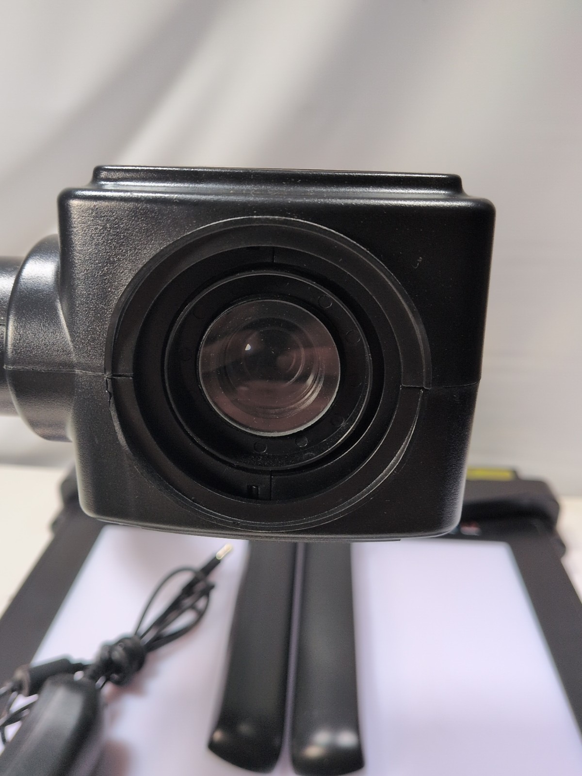 Qomo QD3900H1 Full HD Visualizer Flatbed Document Camera