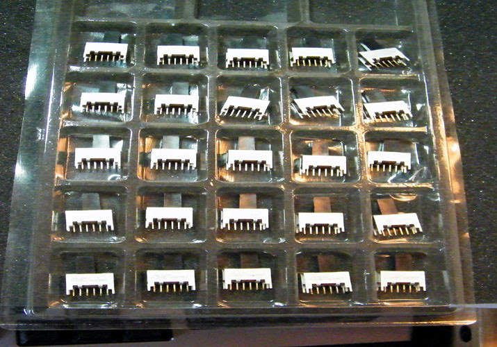 ALCO MSS-2250 2P2T SLIDE SWITCH (LOT OF25 PIECES.)