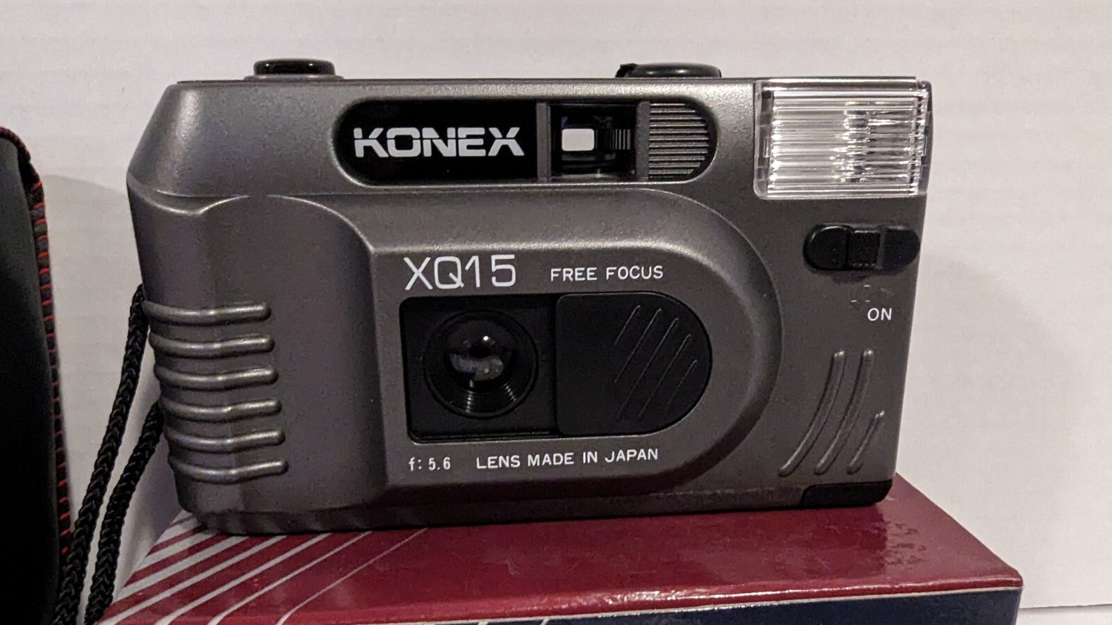 Konex 35mm XQ15 Free Focus Compact Camera w/Case & Paperwork