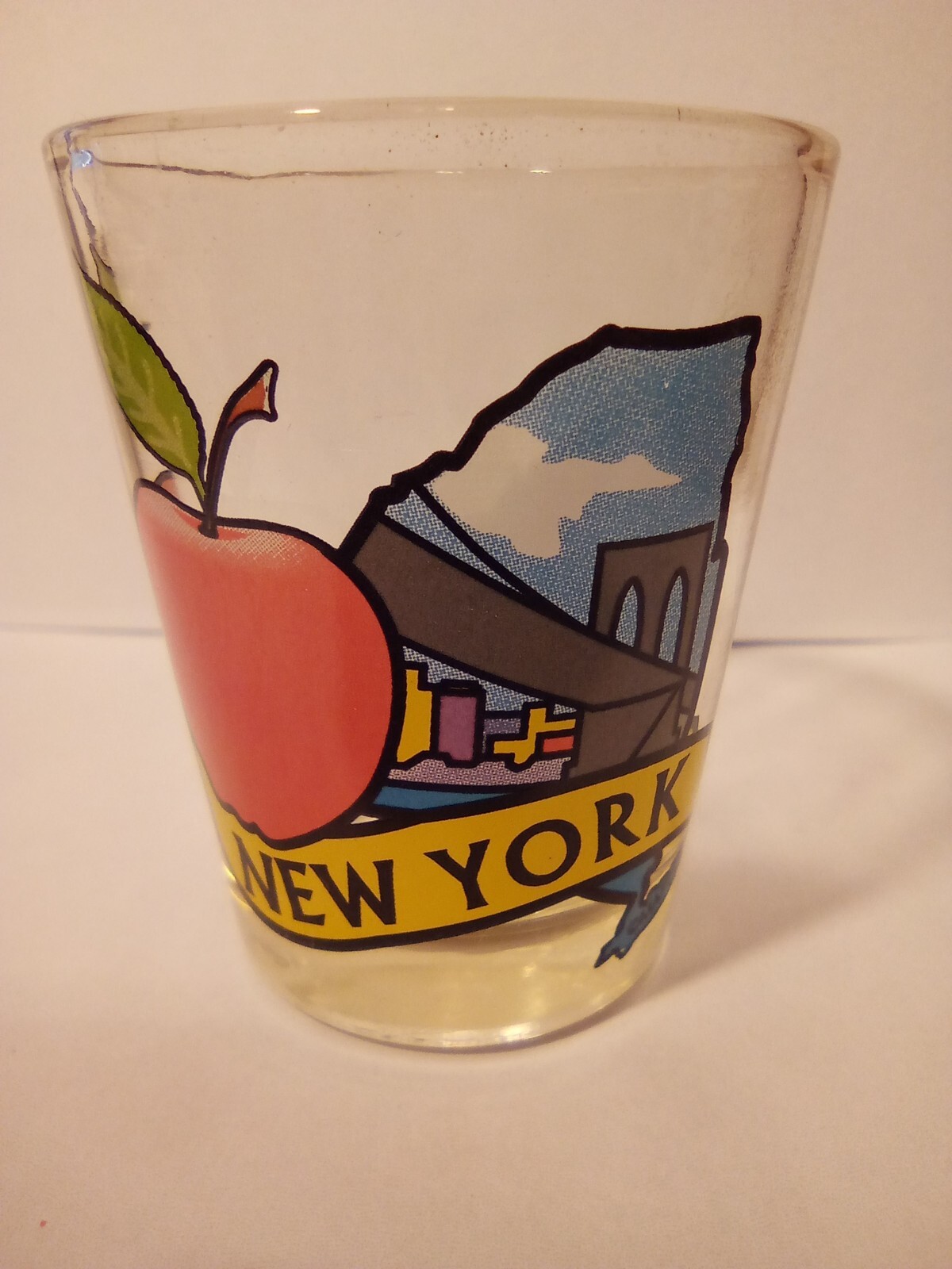 NEW YORK BIG APPLE - STATE LOGO SHOT GLASS GREAT FOR ANY COLLECTION!