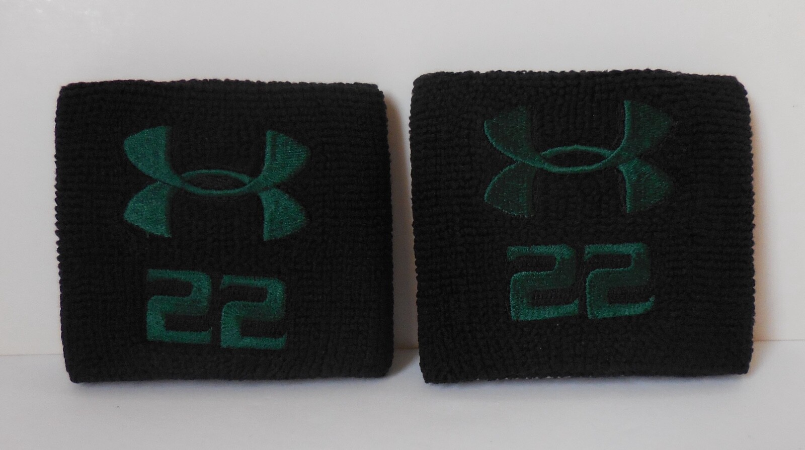 Under Armour 3" Wristband #22 Unisex Black/Forest Green One Pair