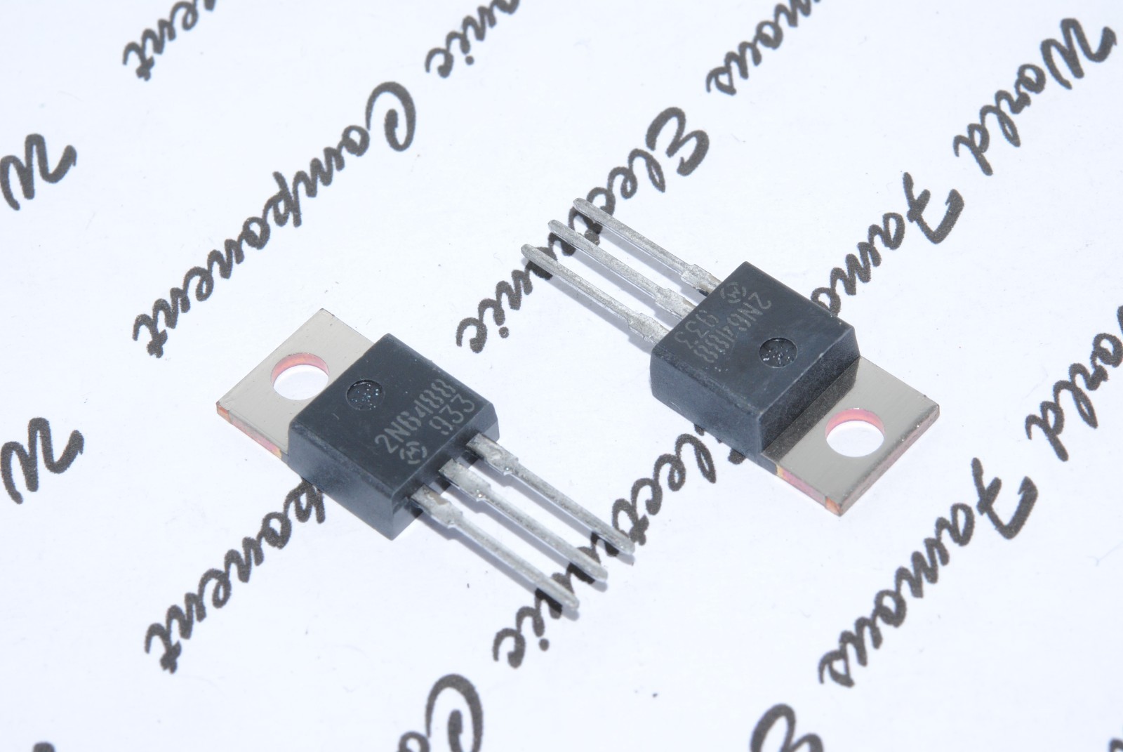 1pc MOTOROLA 2N6488 NPN Transistor TO-220 15A 80V 75W Genuine