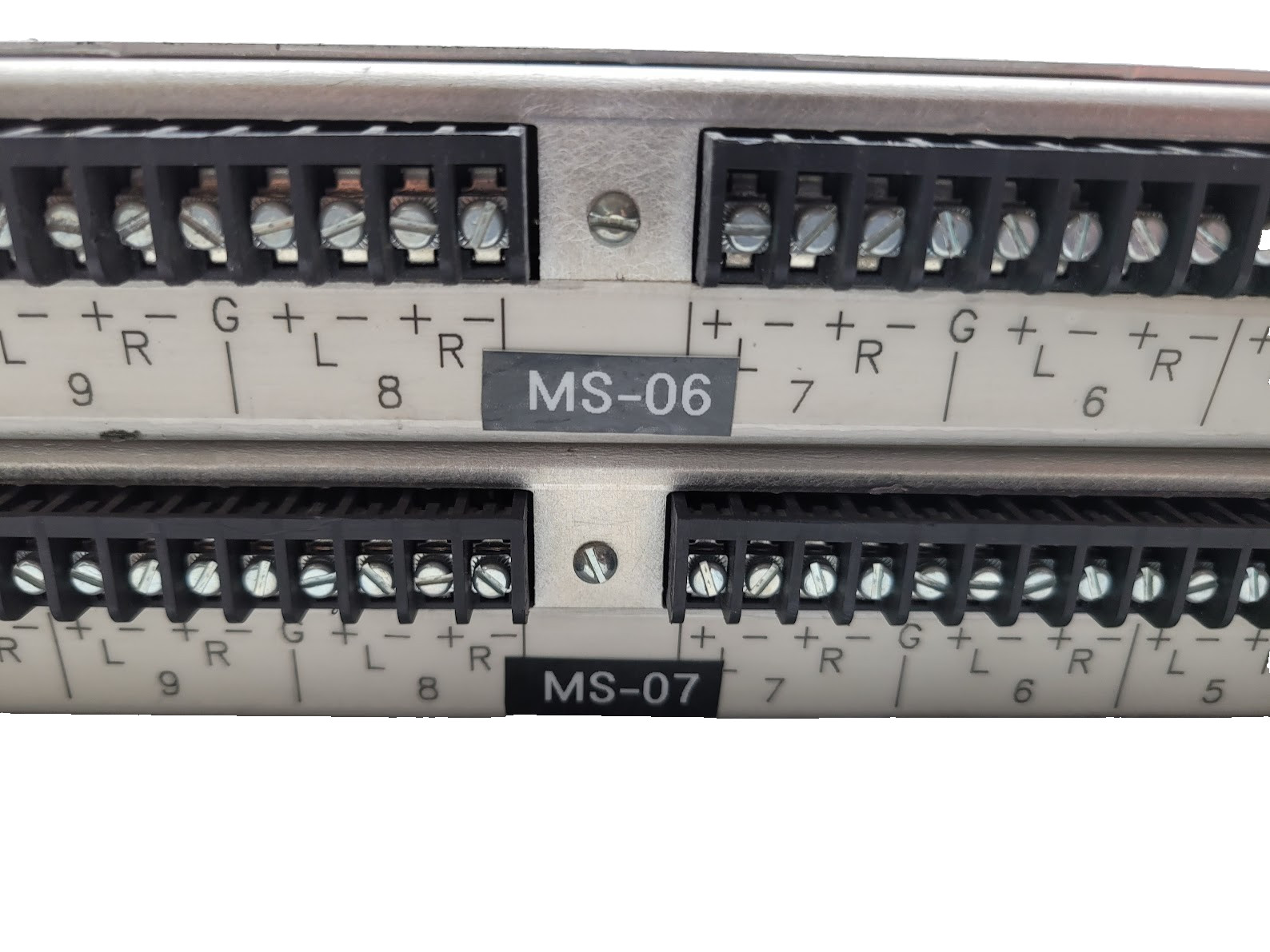 2X LOGITK ELECTRONICS SYSTEM 10X2 STEREO SWITC PRE-10S