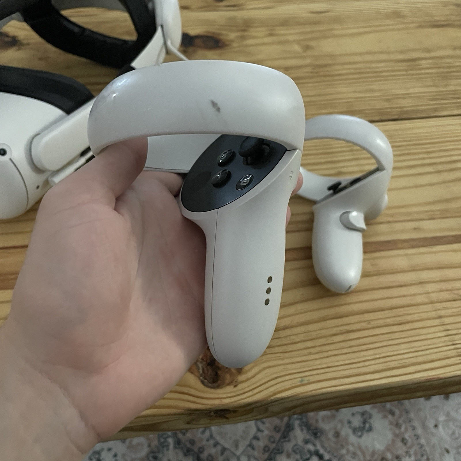 ORIGINAL Oculus Quest 2, KIWI Headset Strap & Extended Battery Kit, With Charger
