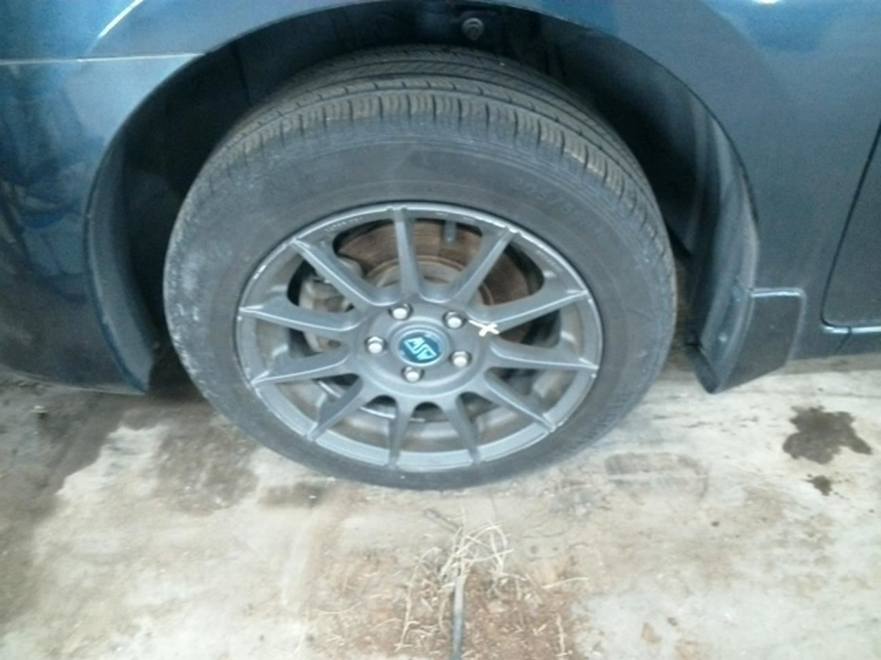 Driver Left Front Spindle/Knuckle Fits 11-25 LEAF 104795915