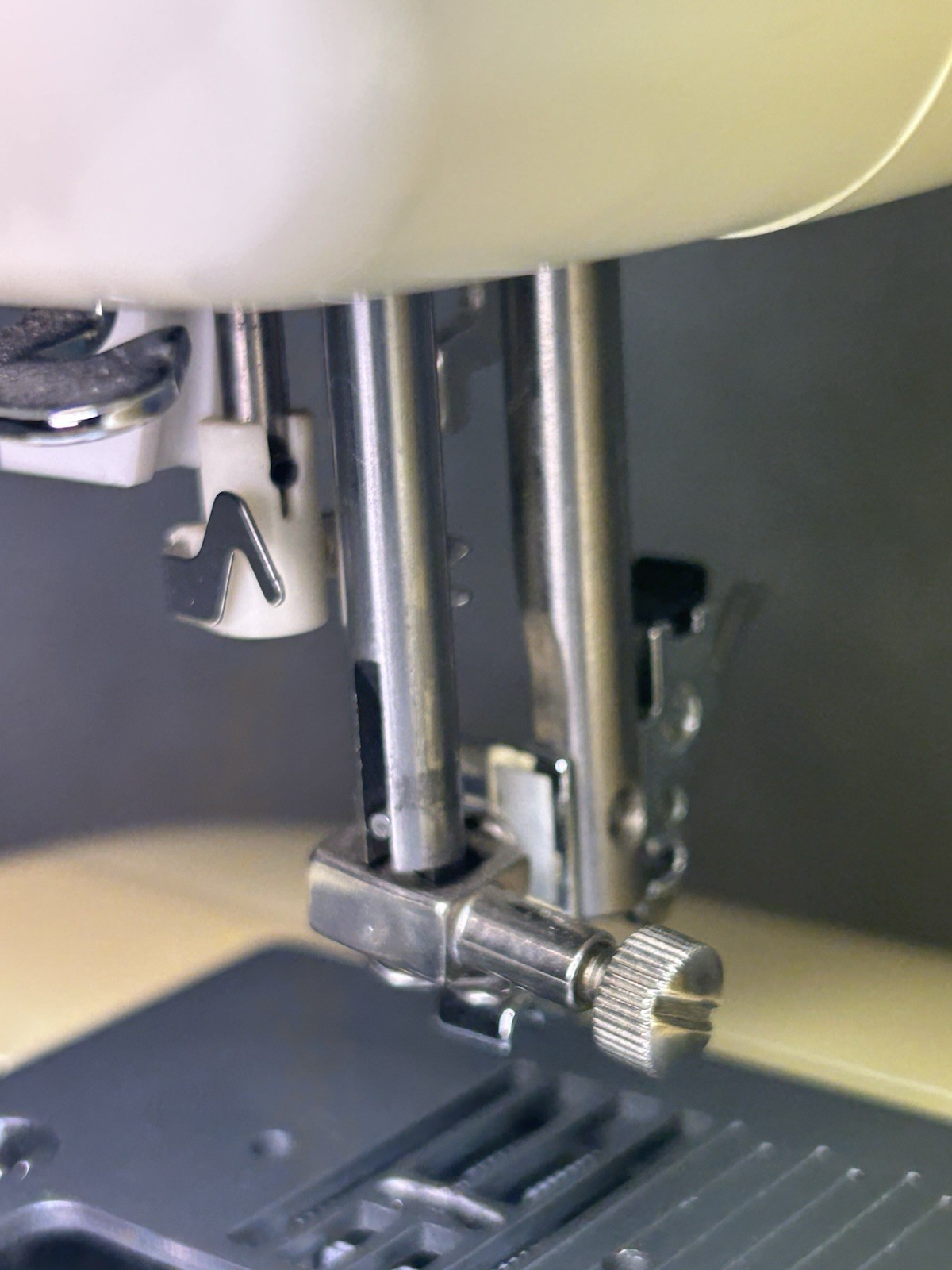 Husqvarna Huskystar C20 Sewing Machine