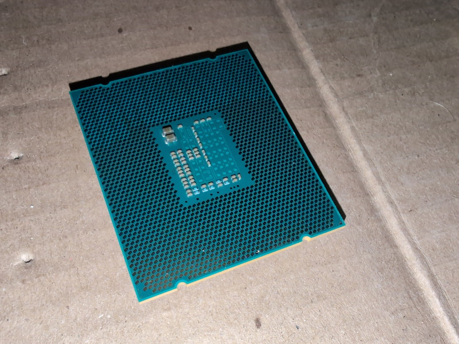 Intel Xeon E5-1630 V3 E5-1630V3 3.7GHz 10MB Quad Core LGA2011 CPU Processor