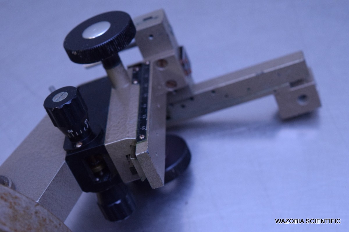 PRIOR MICROMANIPULATOR