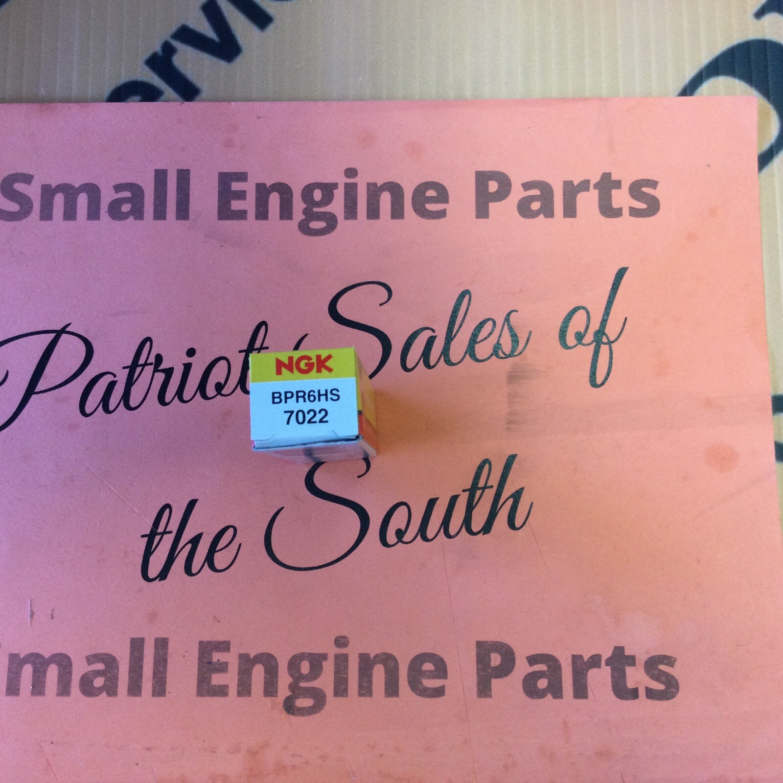NGK Standard Series Spark Plugs BPR6HS/7022