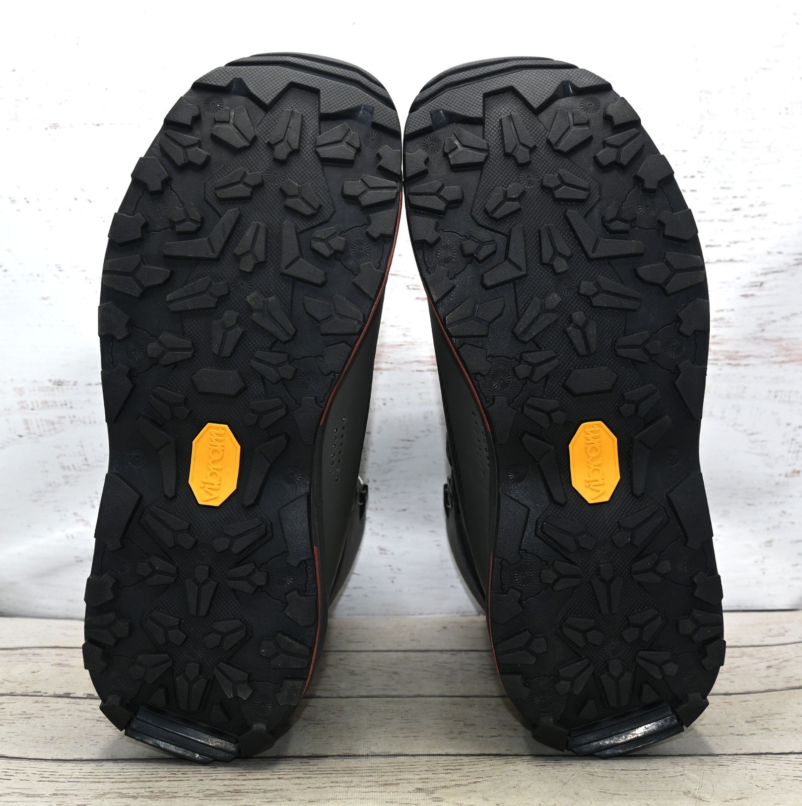 Simms Men's Guide BOA Wading Boots Vibram Sole, Mens US Size 10 Never Worn