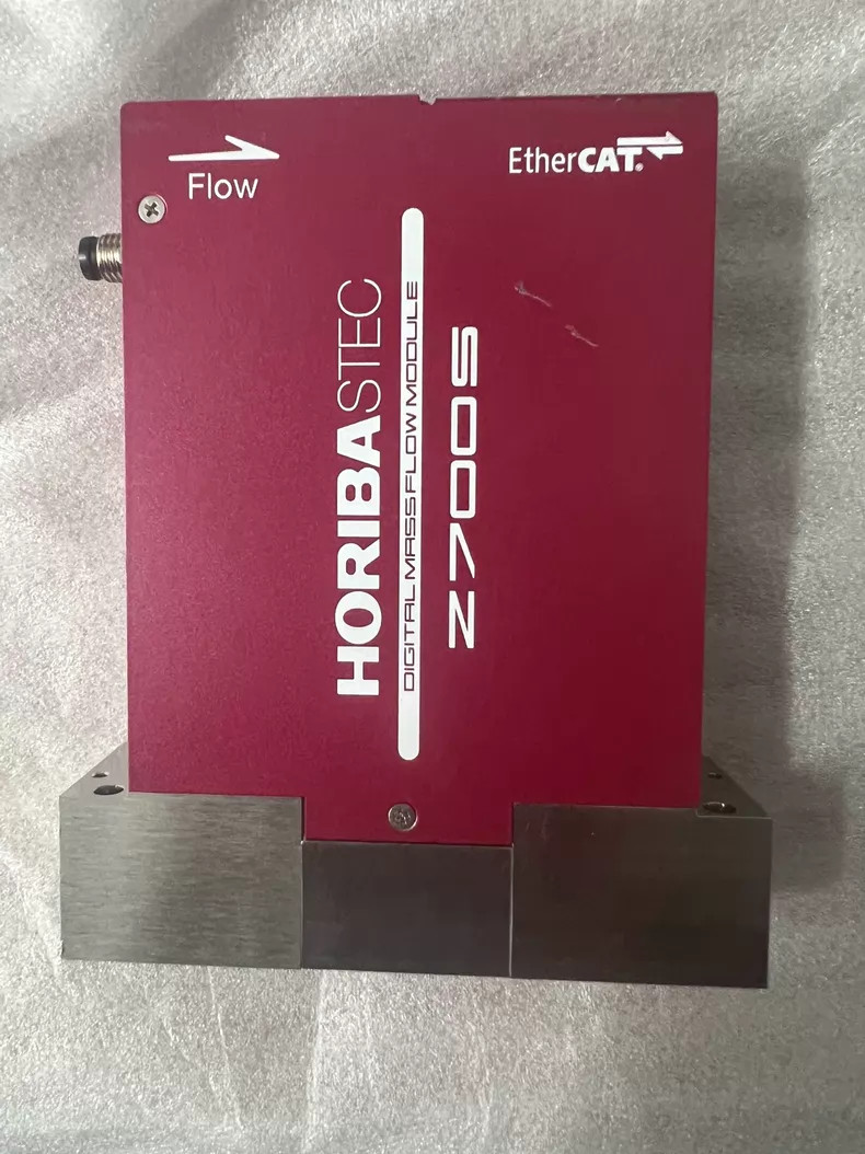 HORIBA STEC SEC-Z717SMG Flow Sensor Used 1PCS