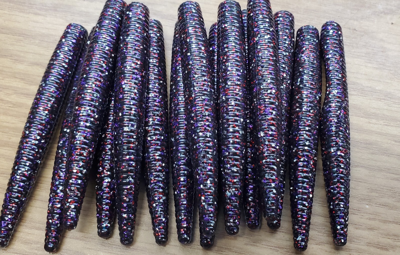 3' NED RIG WORM  (WIERD PURPLE)   HEAVY GARLIC 15 PAC  Drop Shot