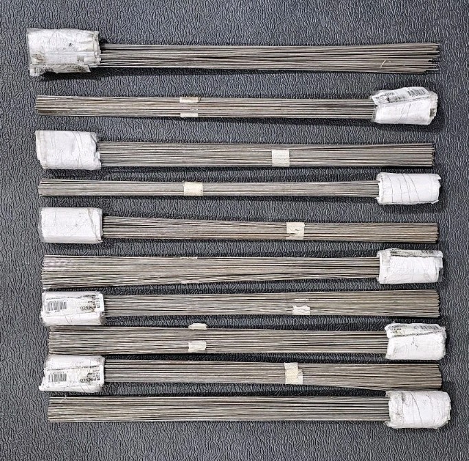 *1,000ct* White Marker Flags 2x3" 21"L Presco
