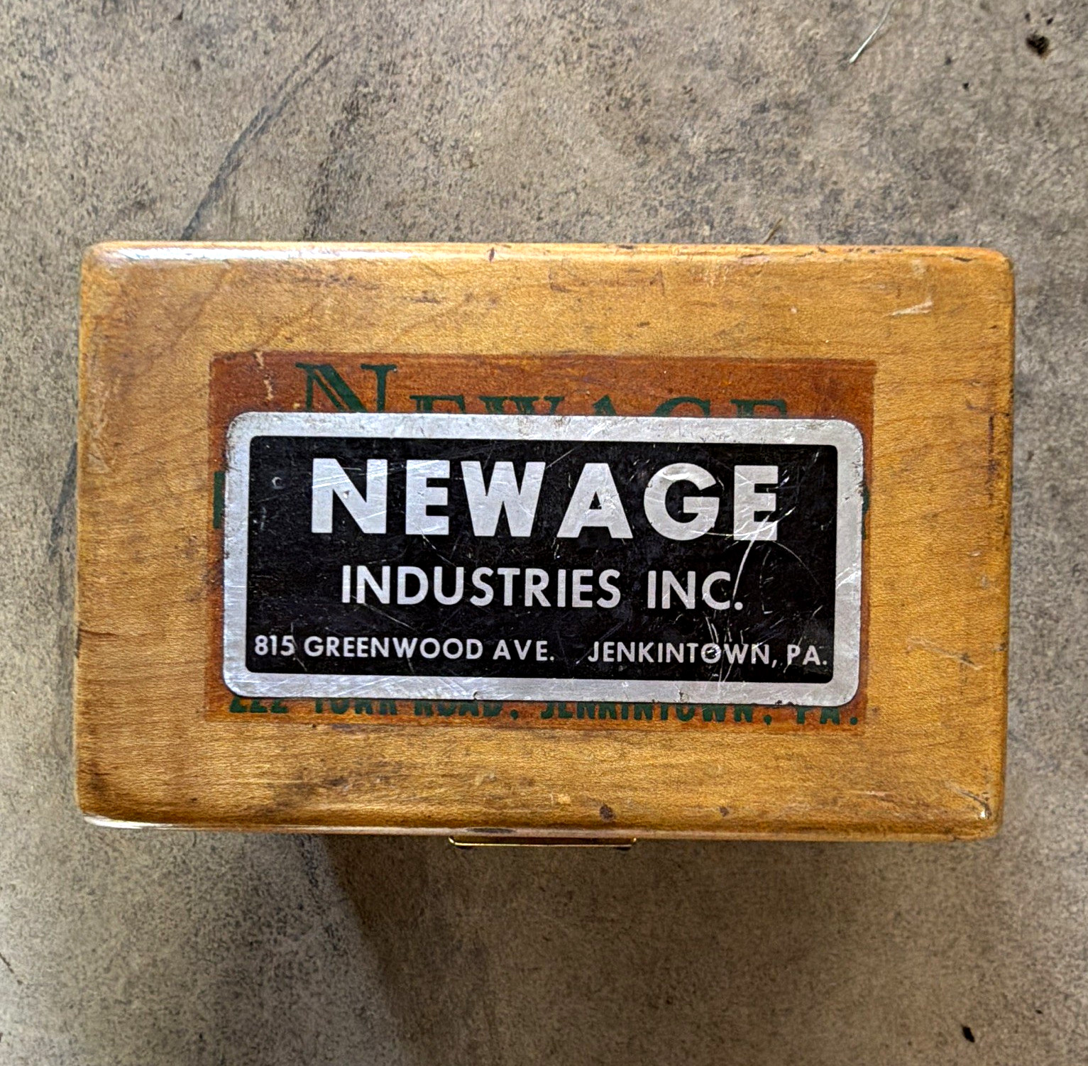 Newage Hardness Tester Rockwell C Scale Dial Gauge w/ Wooden Case