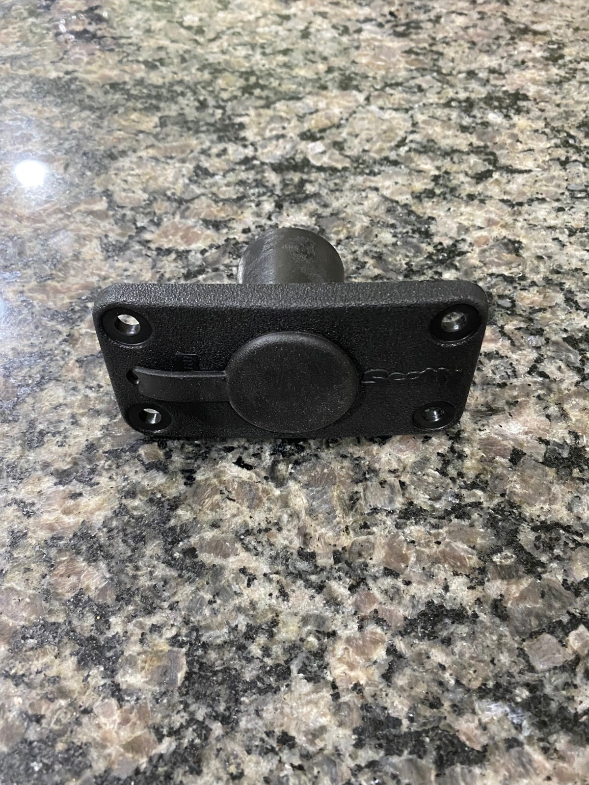 Scotty 244 Black Flush Deck Mount