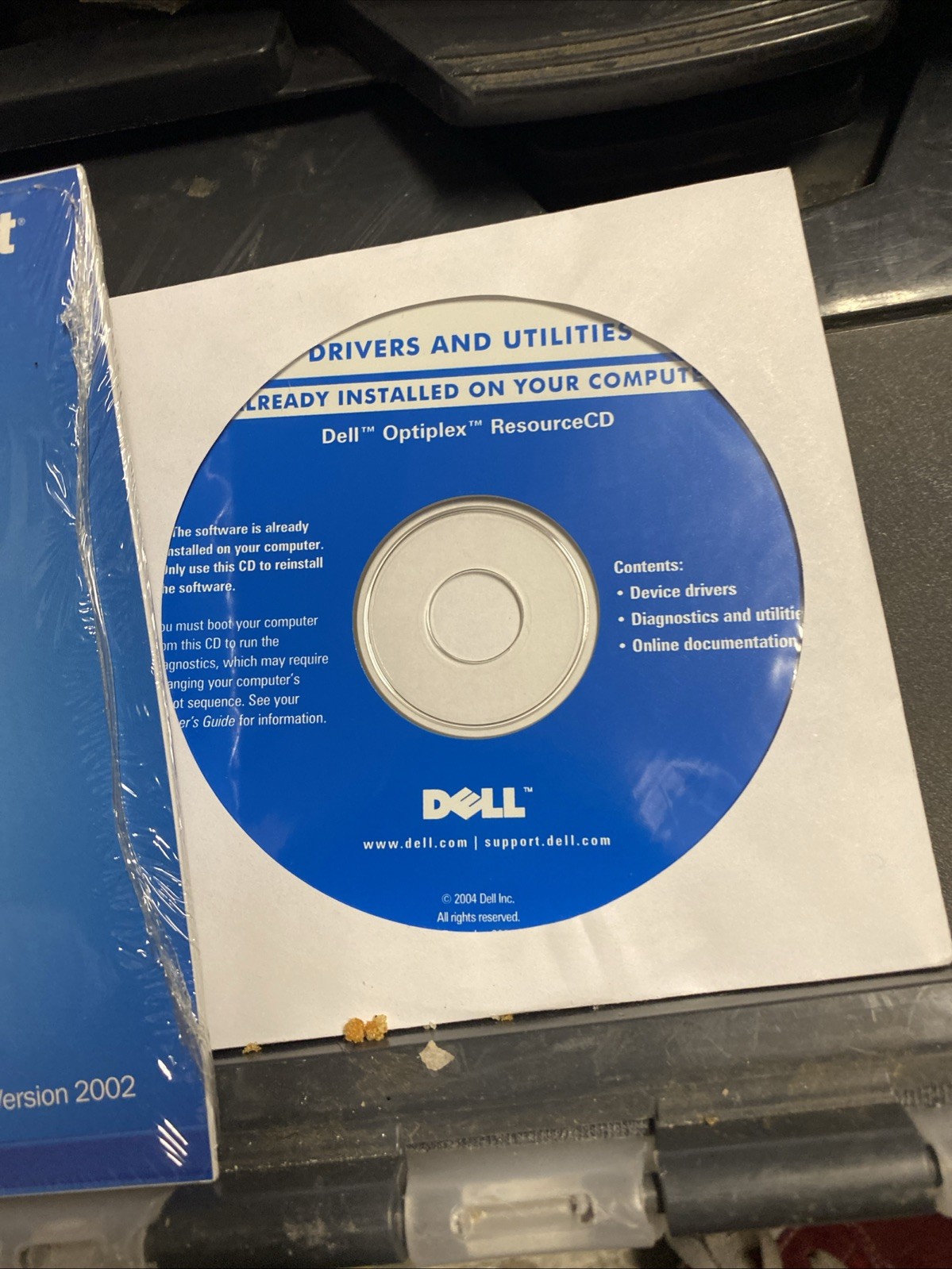 Dell Resource CD Optiplex Drivers Utilities+windows XP professional Lot 2002-04