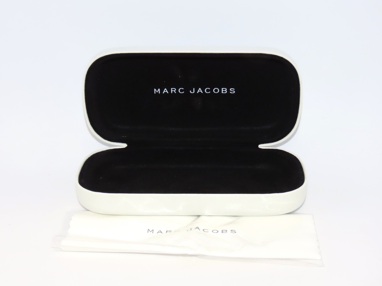 Marc Jacobs Eyewear White Hard Cell Eyeglasses Case