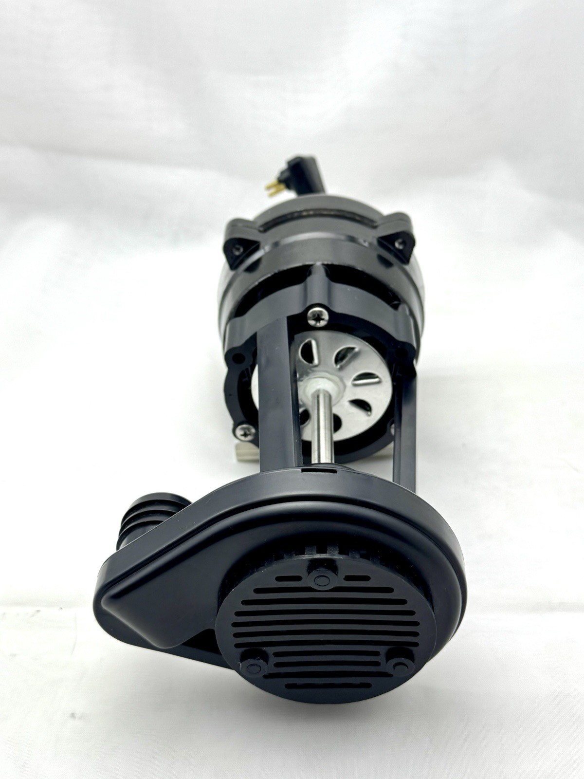 Water Pump Compatible With Manitowoc 7623063 MAN7623063