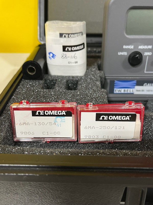 F.W. BELL MODEL 5060 GAUSS/ TESLAMETER Complete Kit