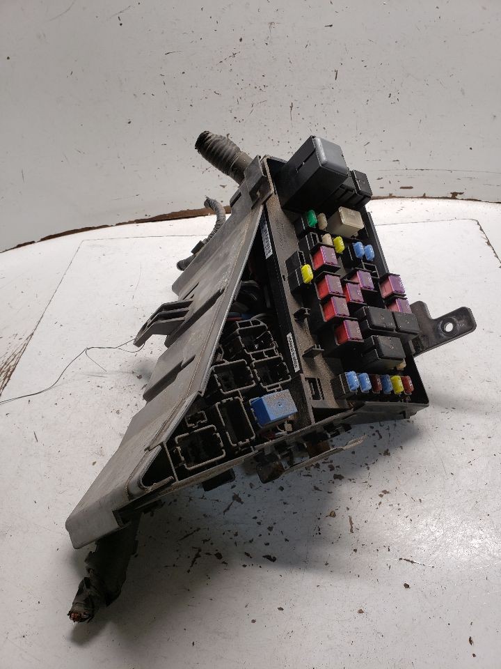 Used Fuse Box Engine fits: 2005 Subaru Legacy engine compartment 3.0 Grade A