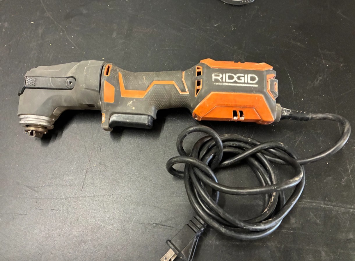 RIDGID R28700 Oscillating Multi-Tool PARTS OR REPAIR ONLY