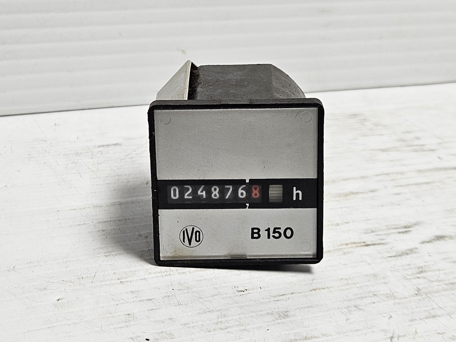 IVO B150 Counter Module 7 Digit 12-36Vdc Used