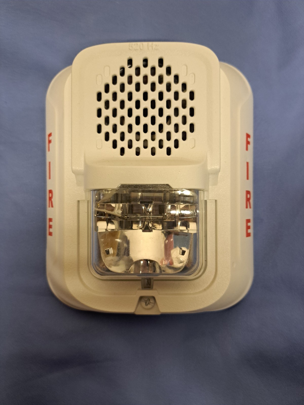 System Sensor P2WL-LF Low Frequency Sound Strobe - White