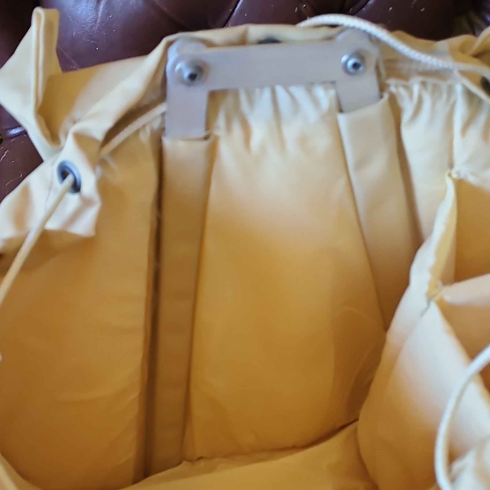 Ultimate Experience Santa Barbara CA Beige Nylon Zip Backpack 5 Pockets Padded