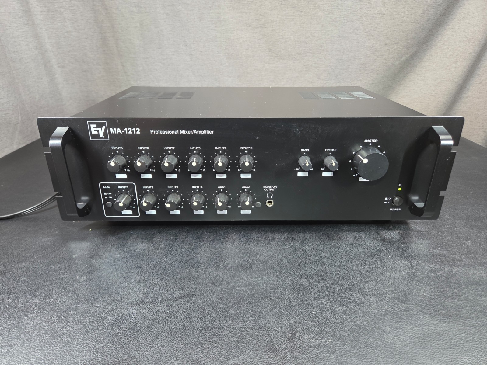 EV Electro-Voice MA-1212 12-Input 120 Watts XLR Mic Line Mixer Amplifier Tested
