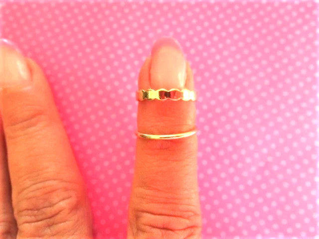Gold toe ring set