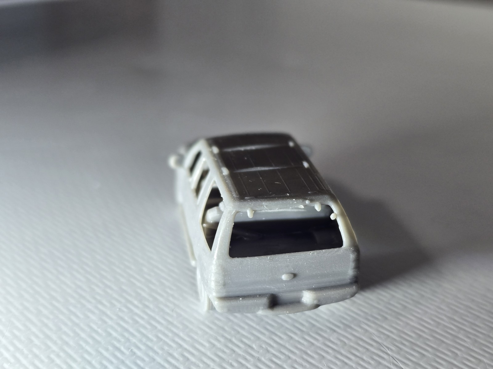 N Scale 2003 Ford Expedition Undecorated Kit 3d Printed