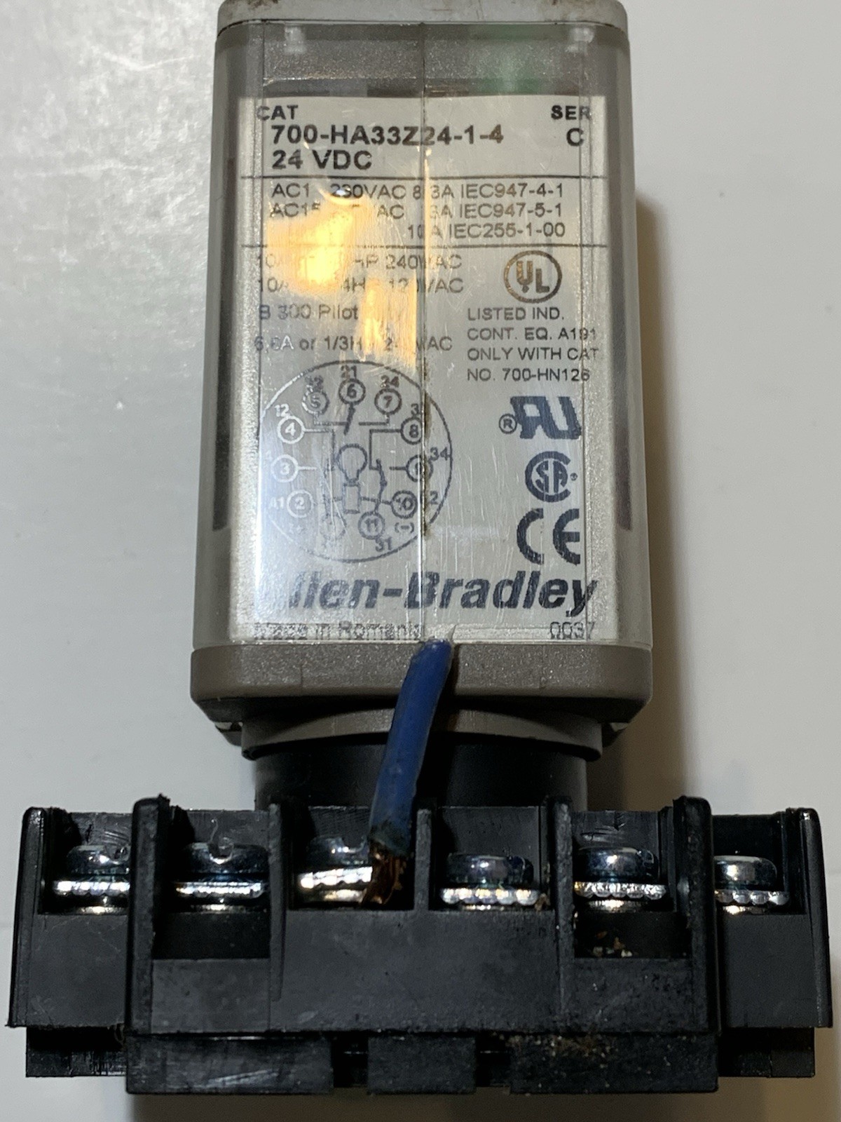 ALLEN BRADLEY 700-HA33Z24-1-4 / 700HA33Z2414 (USED) $11.01 + FREE SHIPPING